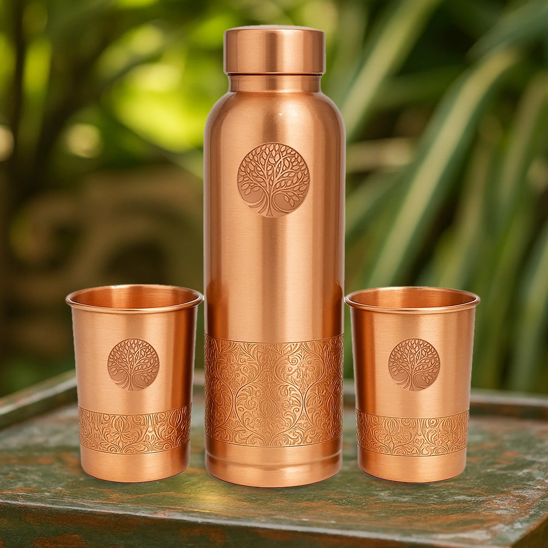 100% PUUR KOPEREN GIFTSET | WATERFLES 950 ML + 2 BEKERS 250 ML | PREMIUM QUALITY | HANDGEMAAKT EN UNIEK | CADEAUTIP