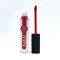 Rouge à lèvres liquide lisse d’Alhalal Cosmetics rouge avec applicateur et emballage transparent