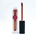 Gloss liquide Alhalal Cosmetics en marron mat avec applicateur à capuchon noir