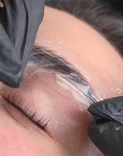 Lamination de sourcils d’entraînement en ligne + Starterkit (langues différentes)