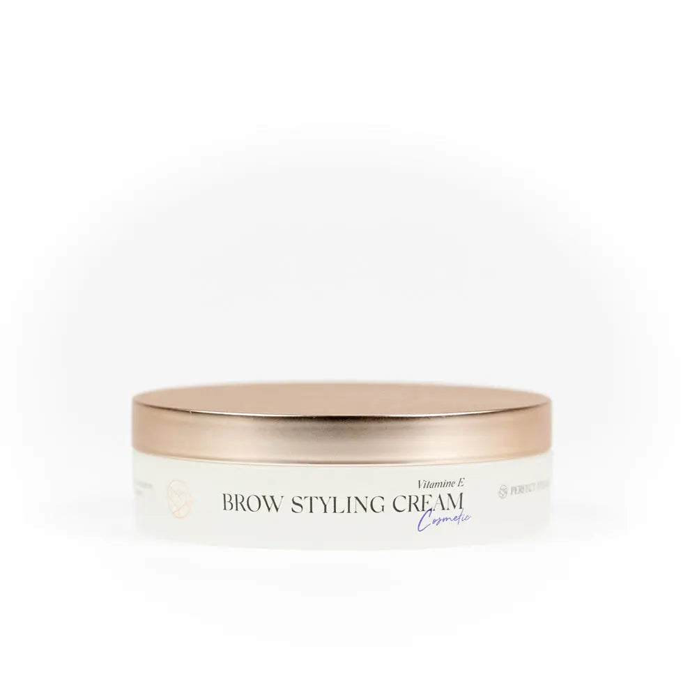 Crème coiffante à la vitamine (savon pour sourcils)